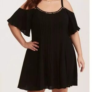 Torrid Dress Womens 0X Black Cold Shoulder Stretchy Pleated Beaded Boho Lined